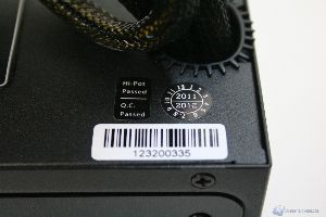 00029 AKASA_VENOMPOWER850W_WWW.XTREMEHARDWARE.COM